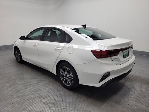 Used 2023 Kia Forte LXS w/ LXS Technology Package FWD image 3
