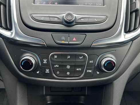 Used 2024 Chevrolet Equinox LT w/ LPO, Floor Liner Package FWD image 26