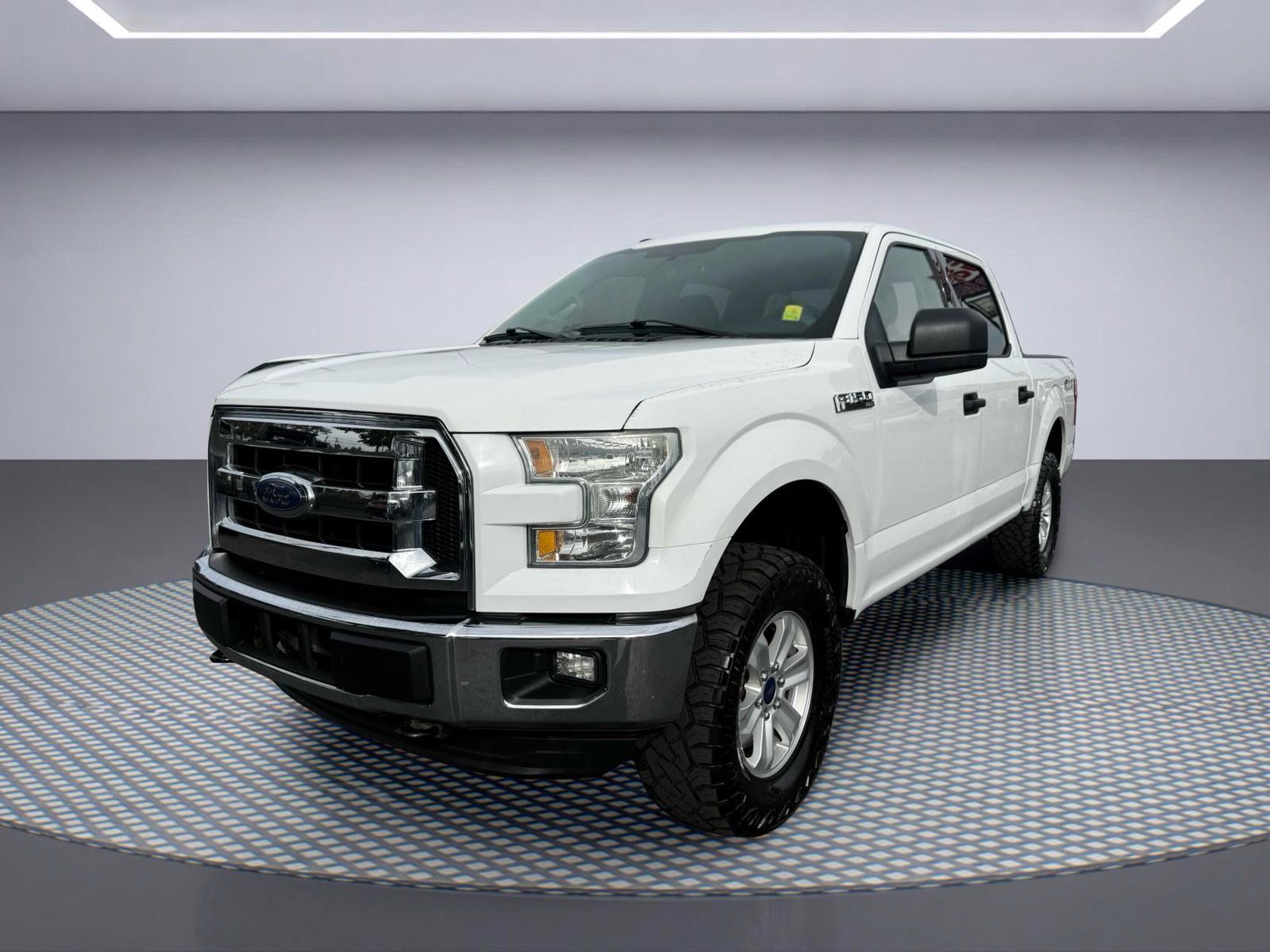 Used 2016 Ford F150 XLT AWD/4WD image 2