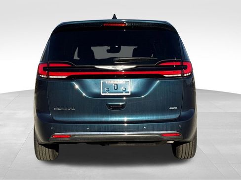 New 2025 Chrysler Pacifica Select image 26