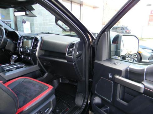 Used 2017 Ford F150 Lariat w/ Equipment Group 502A Luxury AWD/4WD image 20