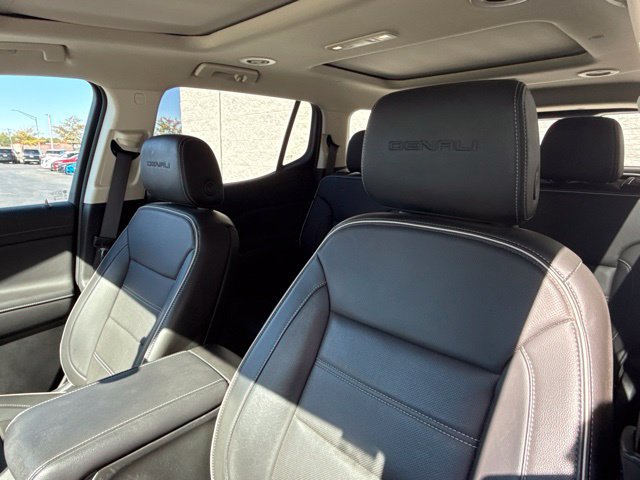 Used 2023 GMC Acadia Denali w/ Denali Ultimate Package AWD/4WD image 15