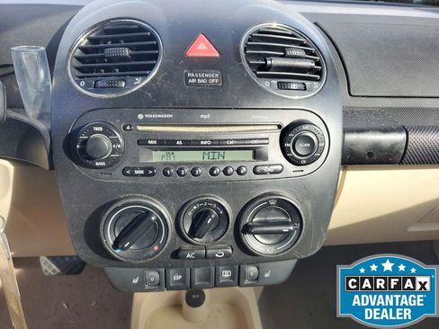 Used 2006 Volkswagen Beetle Convertible w/ Package 2 image 27