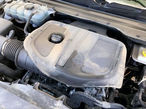 Used 2025 RAM 1500 Laramie AWD/4WD image 35