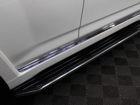 Used 2016 Toyota 4Runner Limited image 6