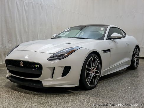 Used 2016 Jaguar F-TYPE R image 2