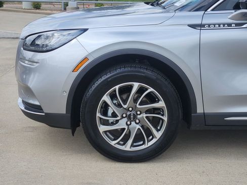 Used 2022 Lincoln Corsair FWD w/ Equipment Group 101A image 8