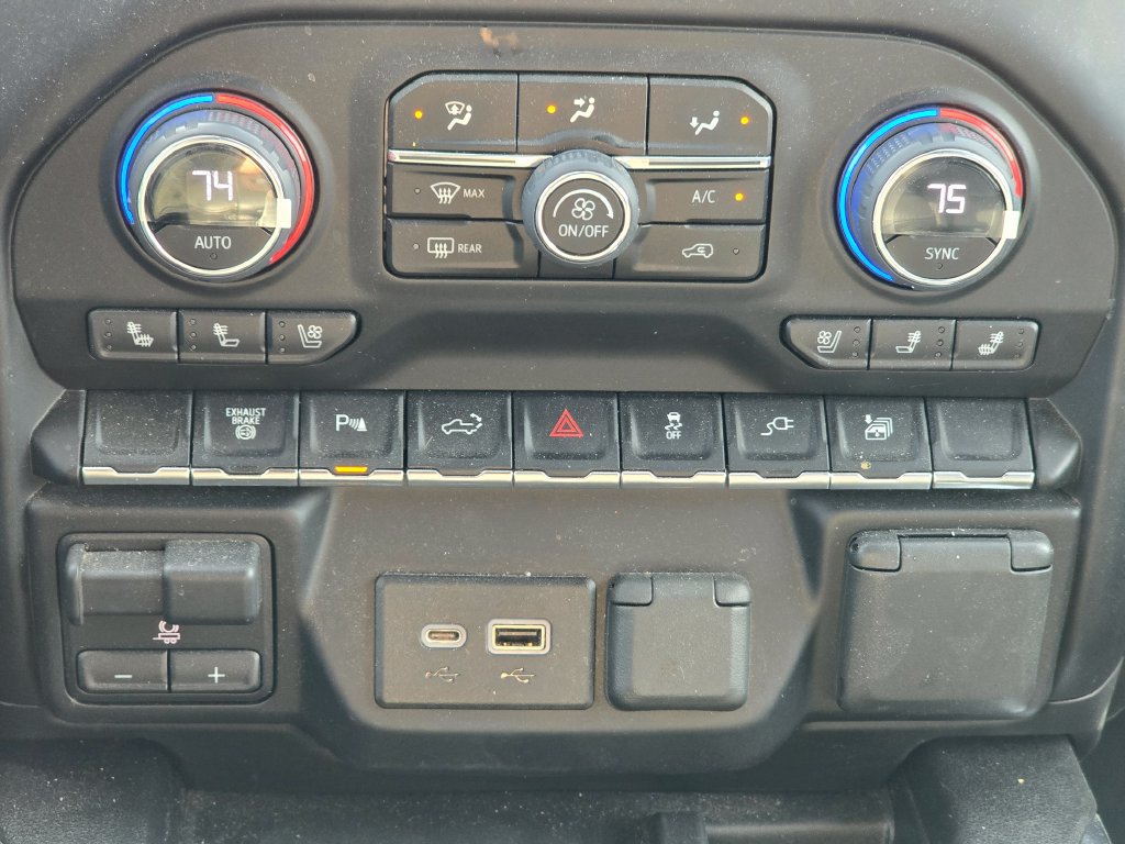 Used 2022 Chevrolet Silverado 3500 High Country AWD/4WD image 22