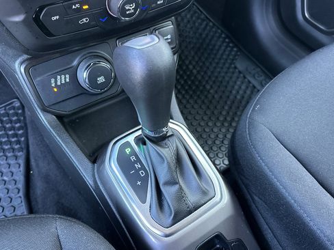 Used 2022 Jeep Renegade Latitude image 24