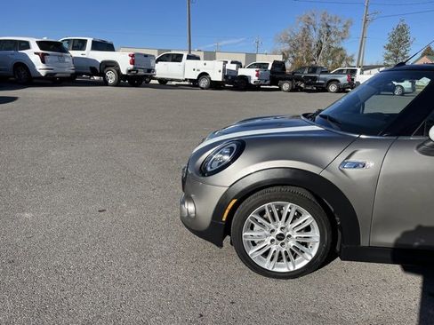 Used 2019 MINI Cooper S w/ Premium Package image 6