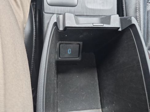 Certified 2020 Ford Escape SE Sport image 28