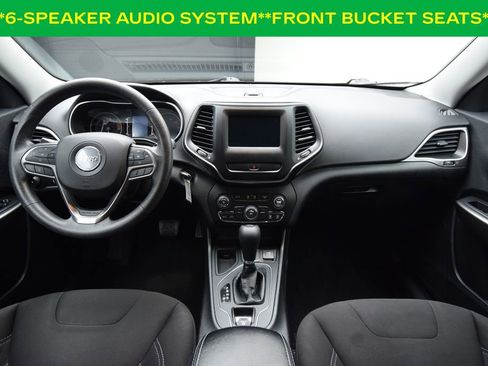 Used 2019 Jeep Cherokee Latitude w/ Popular Appearance Group image 4