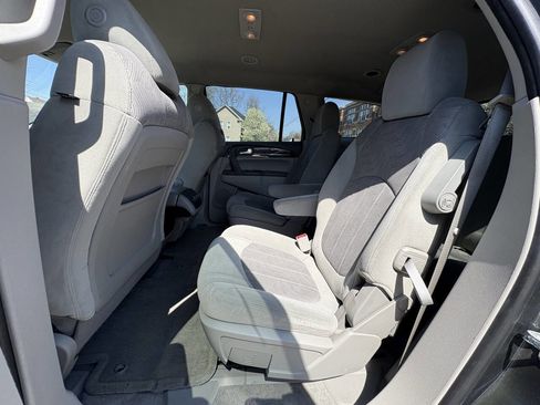Used 2013 Buick Enclave Convenience FWD image 20