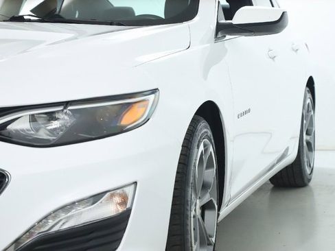 Used 2024 Chevrolet Malibu LT image 4