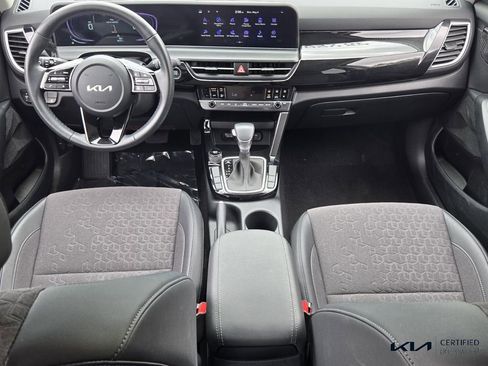 Certified 2025 Kia Seltos S FWD image 12