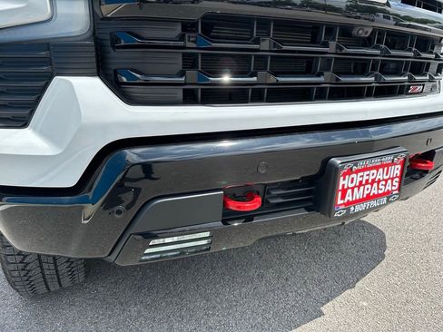 Used 2025 Chevrolet Silverado 1500 LT Trail Boss w/ Convenience Package II AWD/4WD image 6