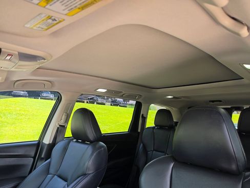 Used 2023 Subaru Ascent Touring AWD/4WD image 32