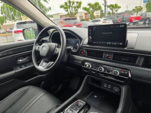 Certified 2025 Honda Pilot Elite image 10