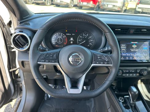 Certified 2021 Nissan Kicks SR w/ SR Premium Package image 24