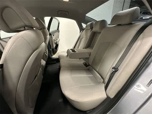 Used 2017 Hyundai Sonata SE image 15