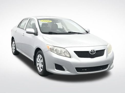 Used 2010 Toyota Corolla LE image 3