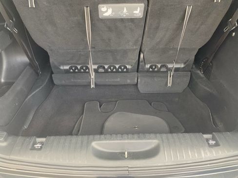 Used 2019 Chrysler Pacifica Touring-L FWD image 24