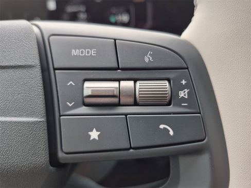 New 2025 Kia EV6 Wind image 28