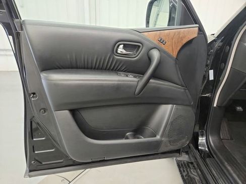 Used 2024 Nissan Armada SL image 37