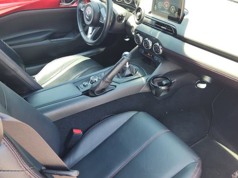 Used 2016 MAZDA MX-5 Miata Grand Touring RWD image 31