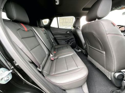 New 2026 Chevrolet Trax RS w/ Sunroof Package FWD image 24