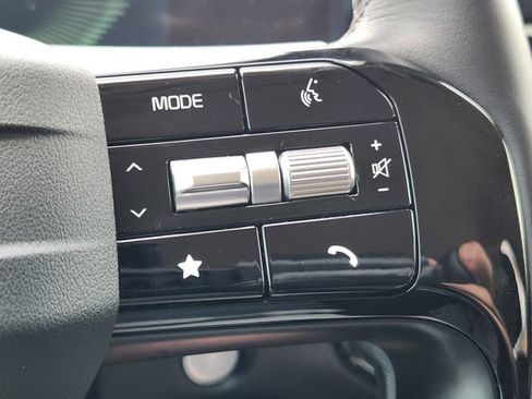 Certified 2026 Kia Sorento LX FWD image 29