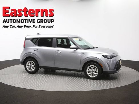 Used 2024 Kia Soul LX w/ Option Group 015 FWD image 46