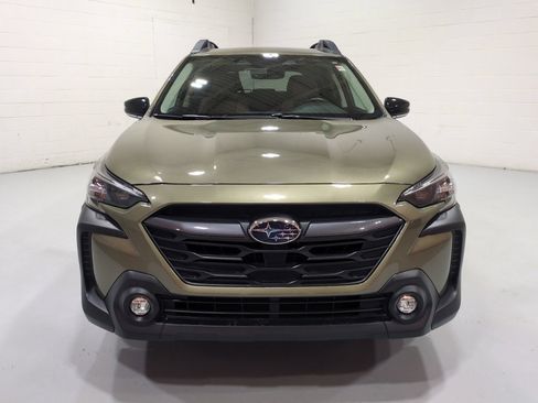 Certified 2025 Subaru Outback Premium w/ Popular Package #1A AWD/4WD image 8