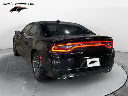 Used 2018 Dodge Charger GT image 5