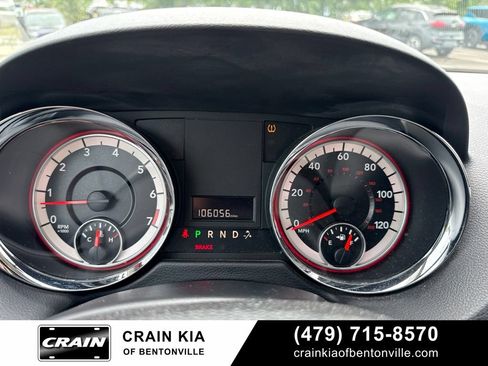 Used 2016 Dodge Grand Caravan SXT FWD image 27