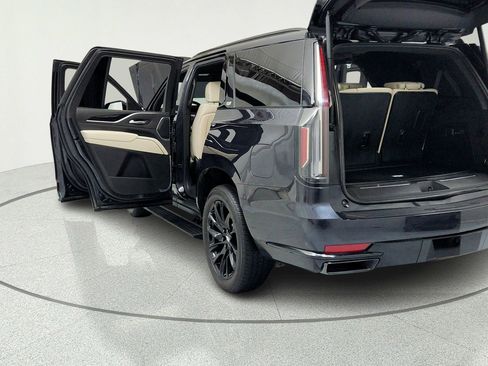 Certified 2024 Cadillac Escalade Sport w/ LPO, ONYX Package AWD/4WD image 11