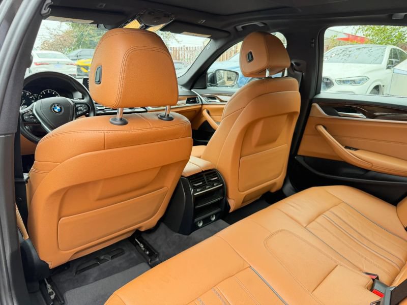 Used 2018 BMW 530i xDrive AWD/4WD image 17