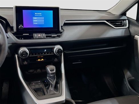 Used 2023 Toyota RAV4 XLE Premium image 20