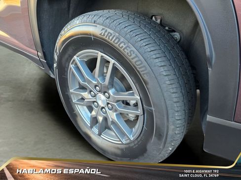 Certified 2025 GMC Acadia Elevation image 31