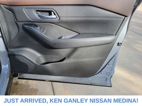 Certified 2023 Nissan Rogue SL w/ SL Premium Package AWD/4WD image 22