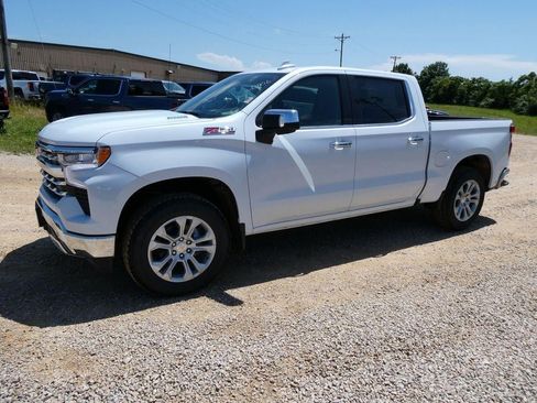 New 2026 Chevrolet Silverado 1500 LTZ w/ LTZ Premium Package AWD/4WD image 10