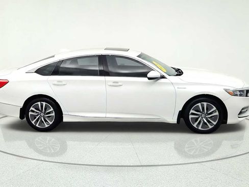 Used 2020 Honda Accord EX image 10