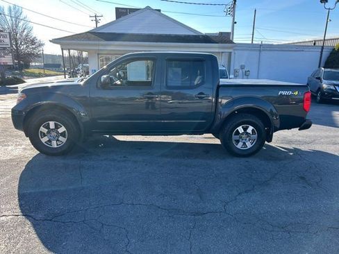 Used 2013 Nissan Frontier PRO-4X image 3