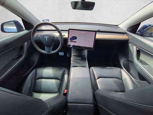 Used 2020 Tesla Model Y Long Range image 21