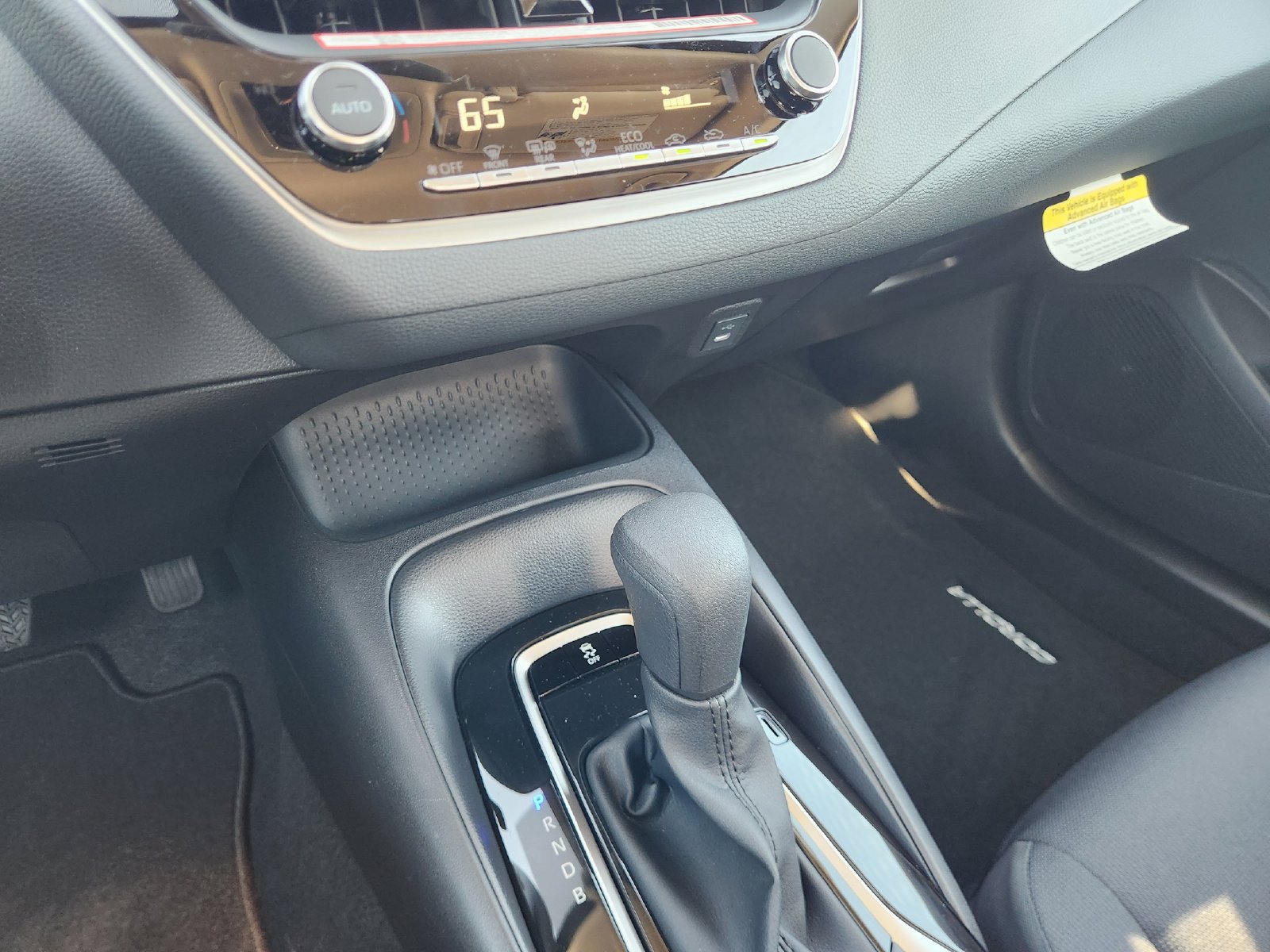 New 2027 Toyota Corolla LE FWD image 21