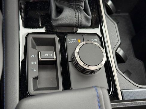 New 2026 Toyota Tundra Platinum AWD/4WD image 17