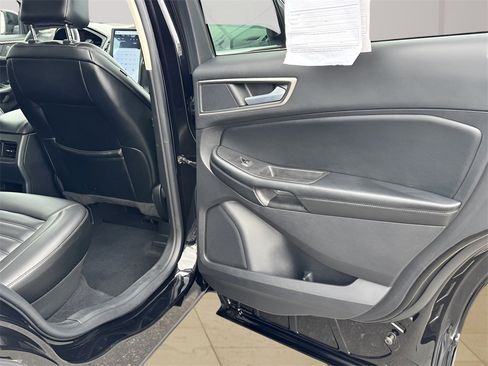 Used 2022 Ford Edge SEL w/ Class II Trailer Tow Package image 29