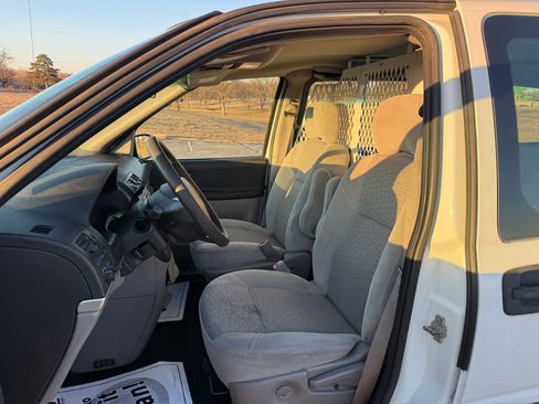 Used 2007 Chevrolet Uplander image 9