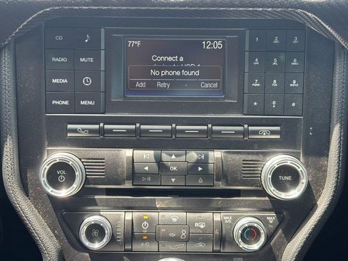 Used 2018 Ford Mustang Coupe RWD image 17