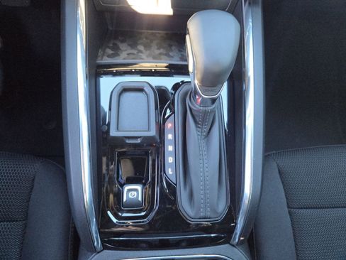 New 2026 GMC Canyon Elevation w/ Convenience Package image 32